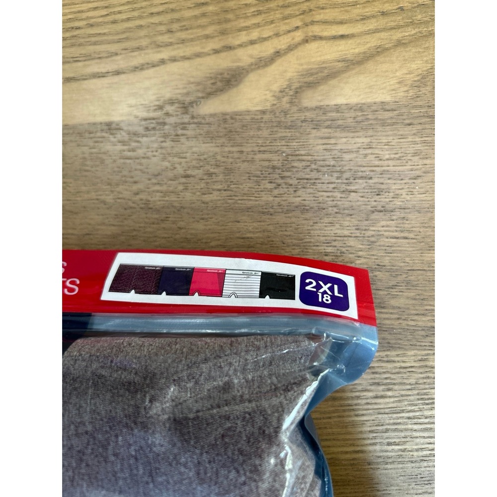 Reebok boyshorts - Picture 2 of 3